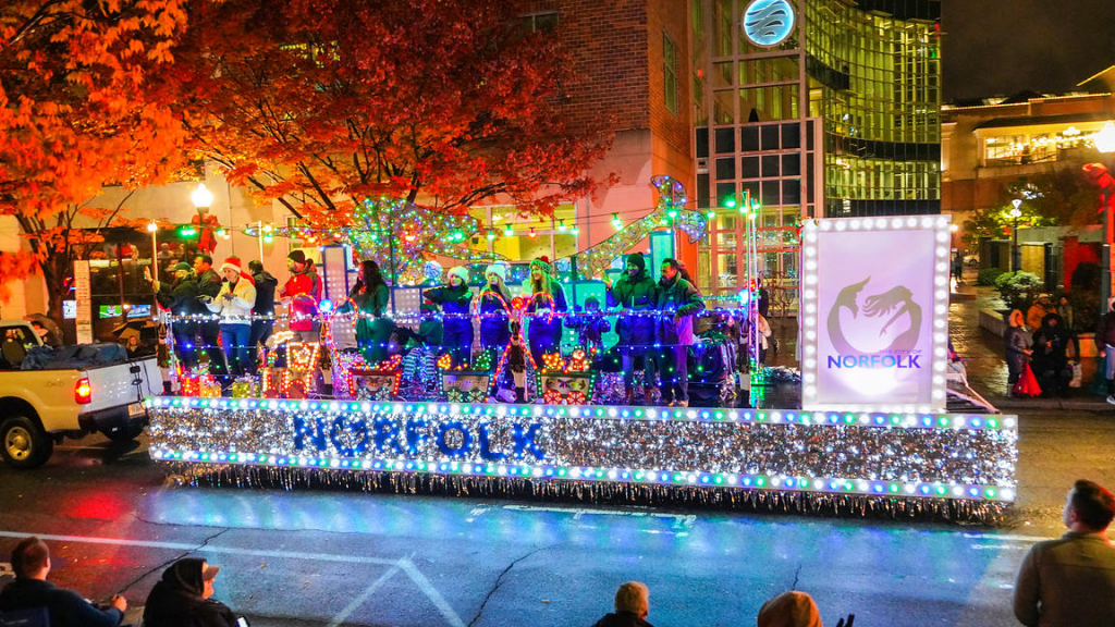 Grand Illumination Parade! (Academy Only)