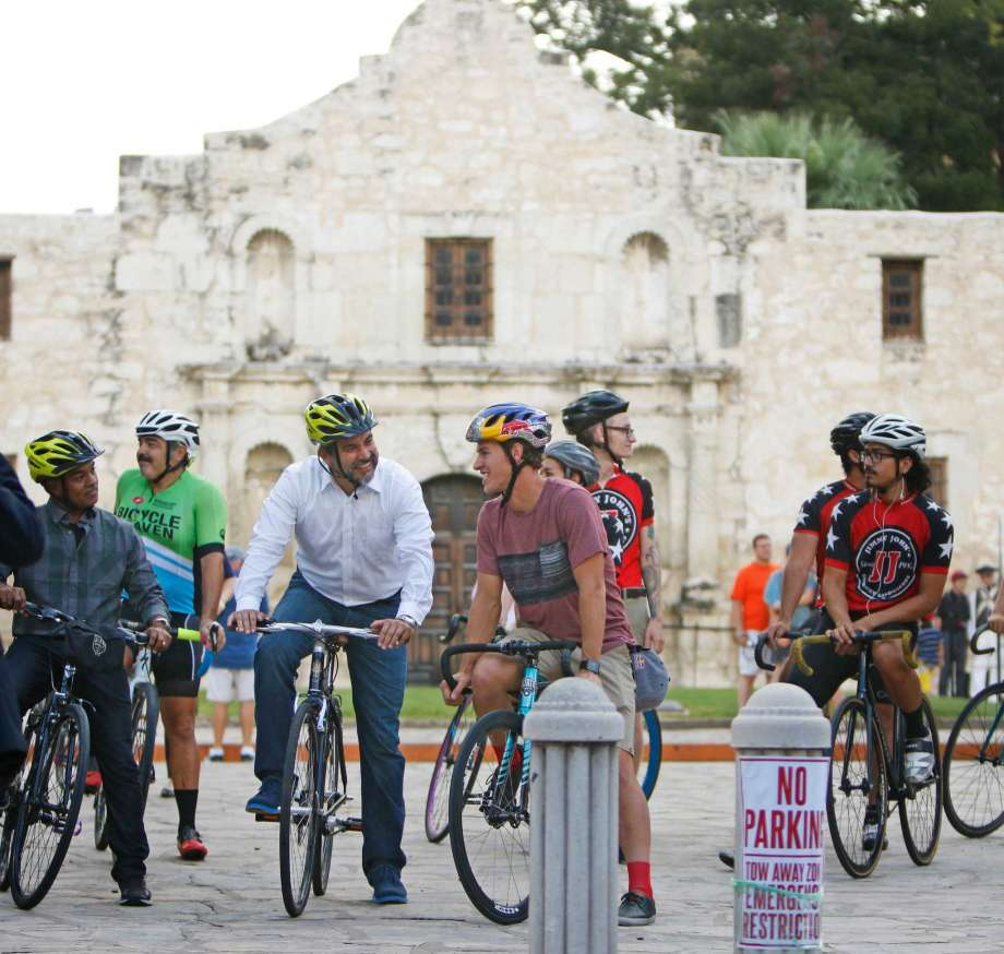North Downtown San Antonio Bike Ride Hill Country Outdoors